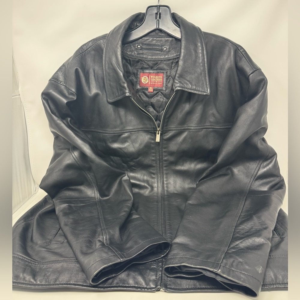 Wilsons Leather vintage Black Jacket men’s size extra large, full zip preowned